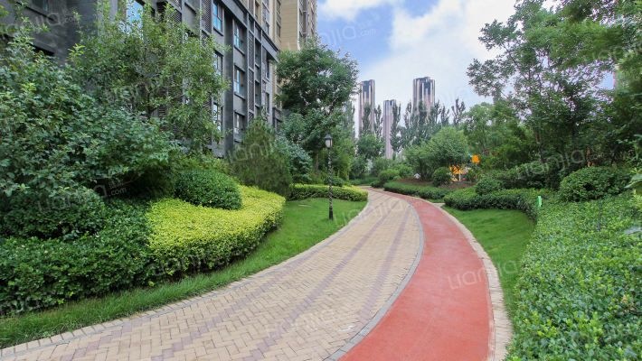 富力华庭A区外景图