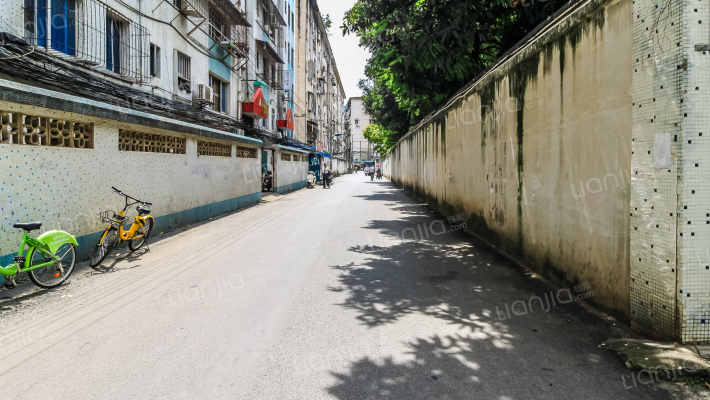 星湖路南一里一巷1号外景图