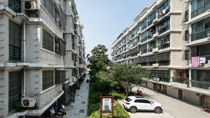 城市花园外景图