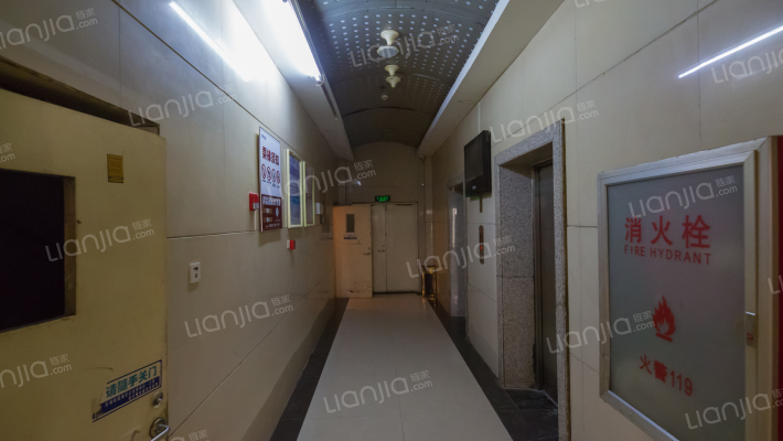 雅典金座综合楼外景图