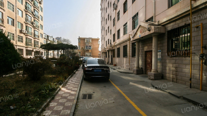 康泰医院住宅小区外景图