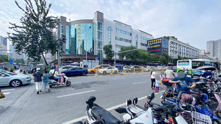 康复路交易广场外景图