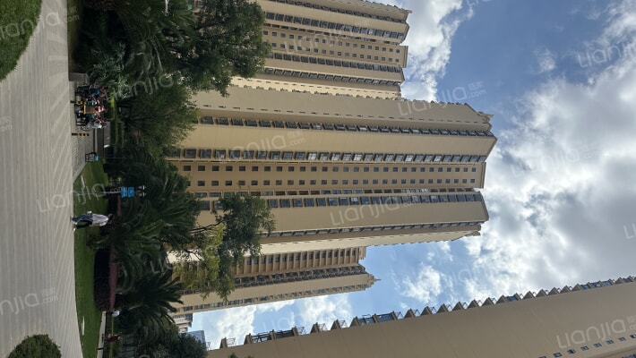 花香满径外景图