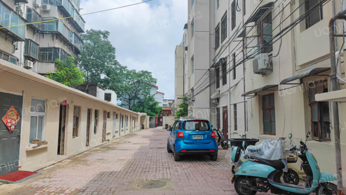 幸福西街139号农行院外景图