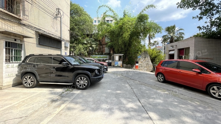 乌当区人民医院家属楼外景图