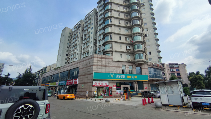 天盛商务中心外景图