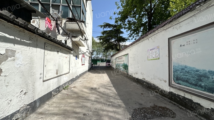 二中小区宿舍楼外景图