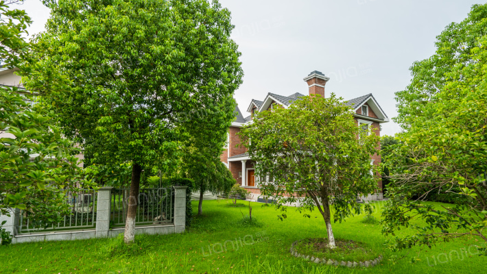 丽茵别墅外景图