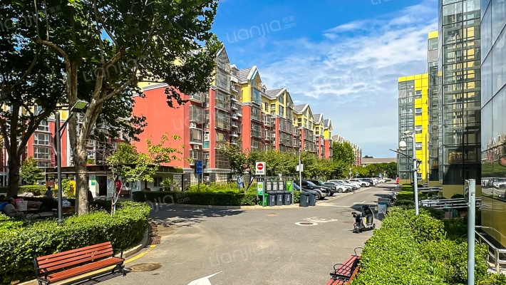 康营家园C区外景图