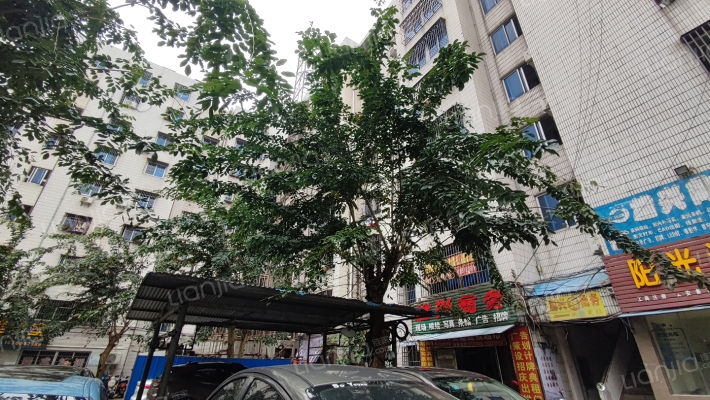 阳光小区外景图