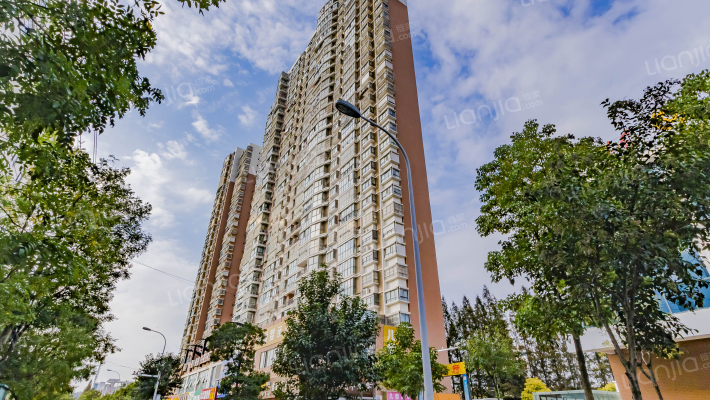 蓝岳学府外景图