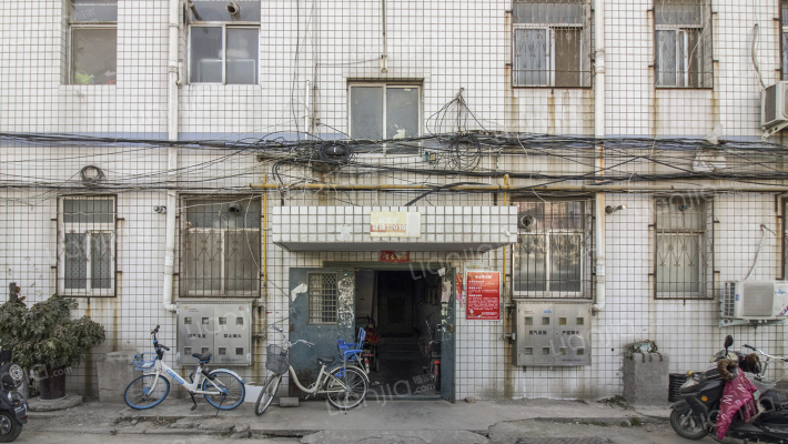 柳林中心校家属院外景图