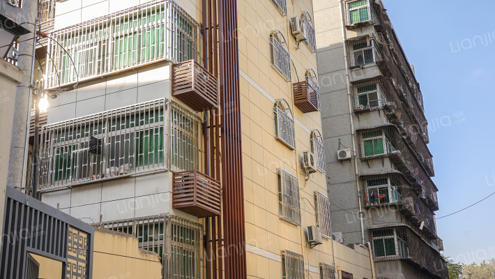 西安市污水处理厂邓家村家属院外景图