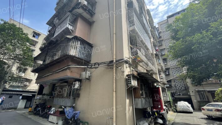 外化成五里墩东一巷3号院外景图