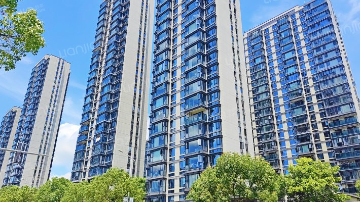 德信旭辉御宸府外景图