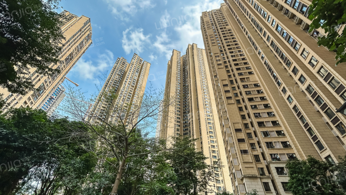 深城投中心公馆外景图