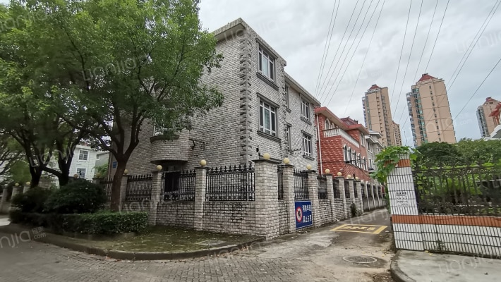 丝绸路555号外景图