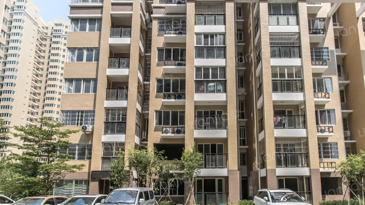 融旗华堂外景图