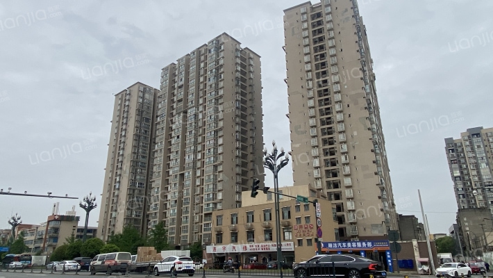 新都城市之心外景图