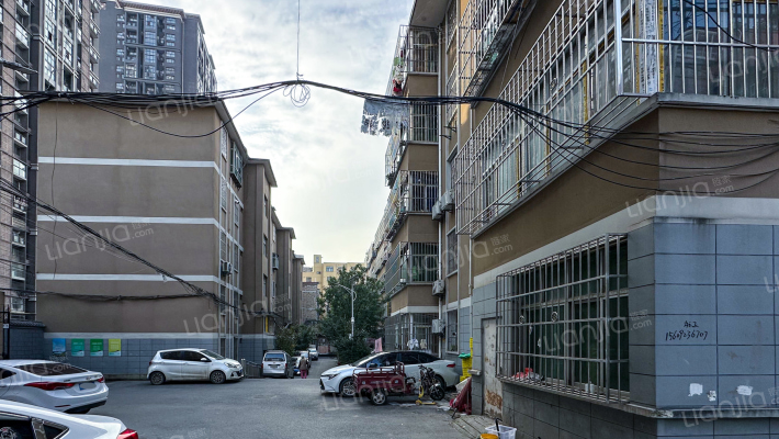 区委老家属院外景图