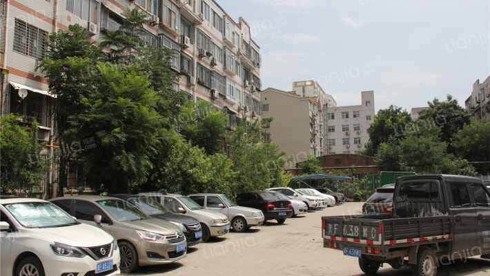 建安三公司宿舍外景图