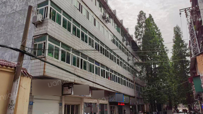 建管家属院外景图