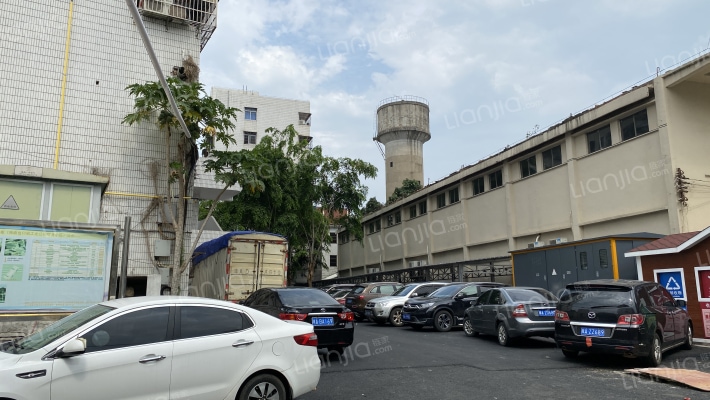 印刷厂宿舍外景图