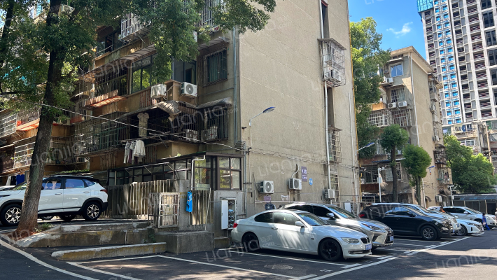 五凌公司职工宿舍外景图