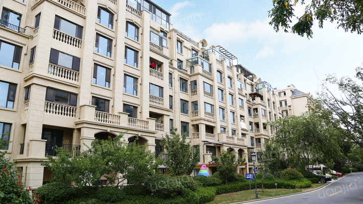 恒信伯爵公馆外景图