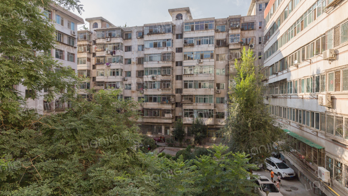 华庭苑小区外景图