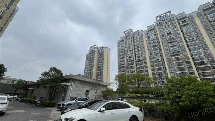 大丰海聚汽配城外景图