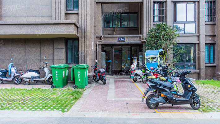 绿地派克公馆外景图