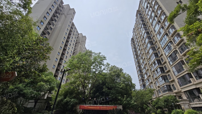 中海玄武公馆C区外景图