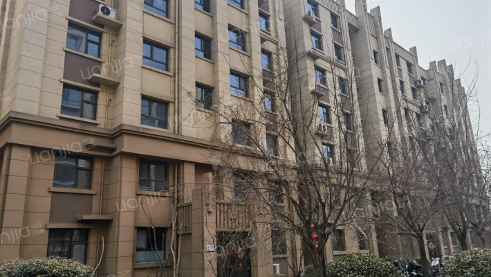 万合华府外景图