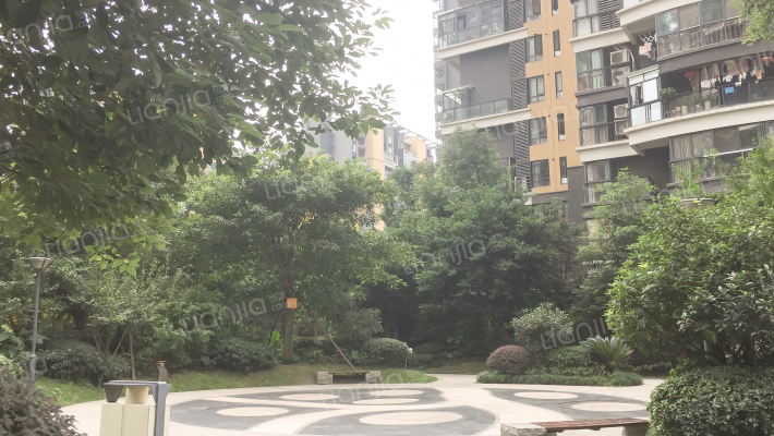 华侨城天鹅堡外景图