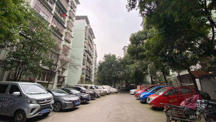 嘉皇小区外景图