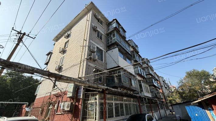 塑料编织厂宿舍外景图