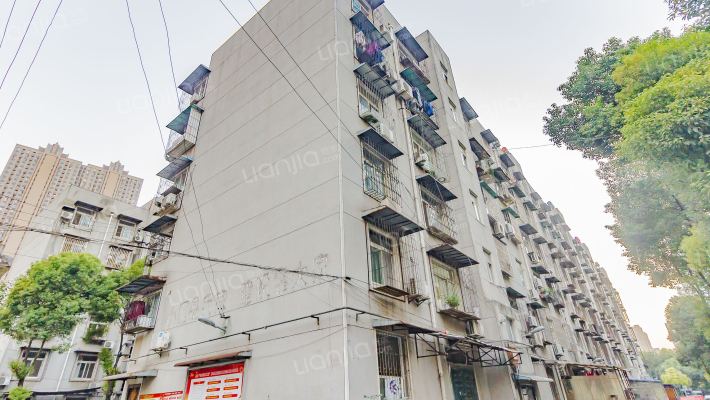 牛奶厂宿舍外景图