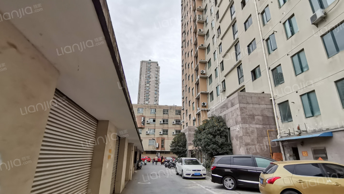 滨江公寓外景图