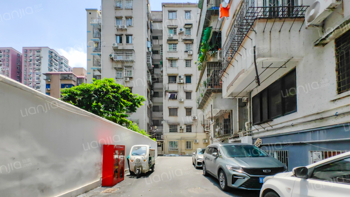 天河东路小区外景图