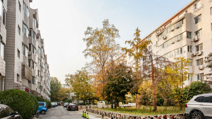 广安小区外景图