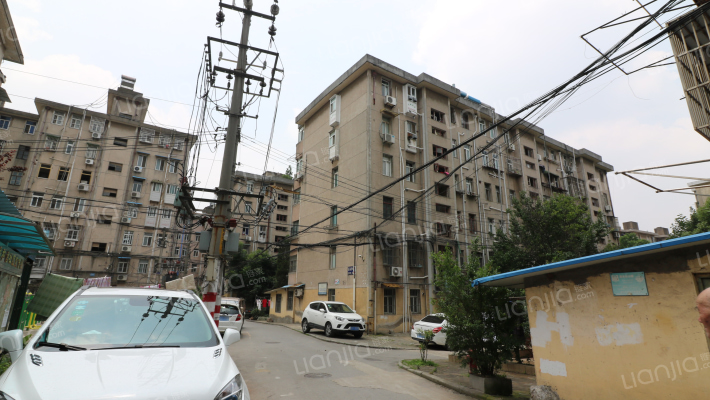 晏公庙西村外景图