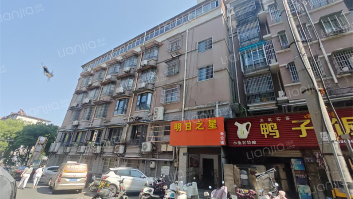 集贤南路综合楼外景图