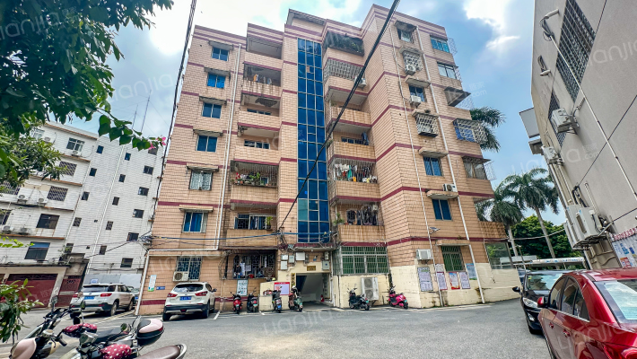 嘉宾小区外景图