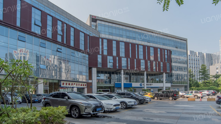 金海湾财富中心外景图