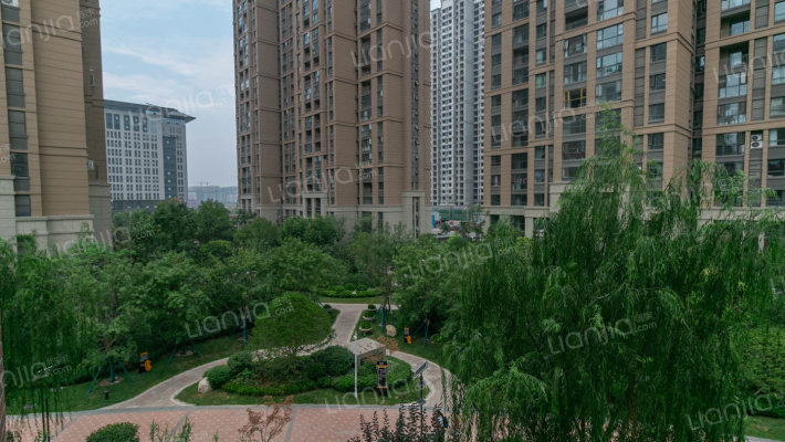 东方今典外景图