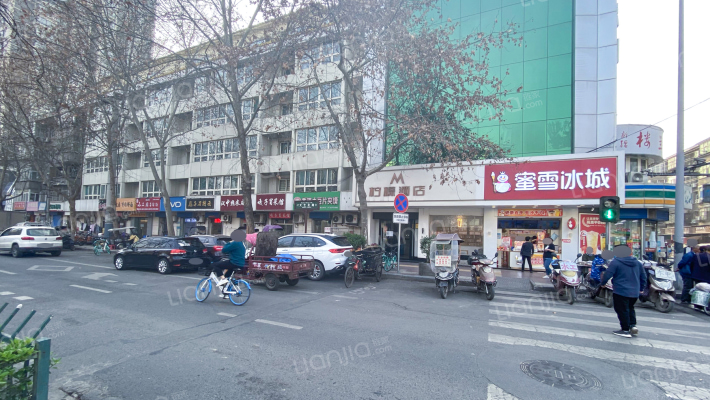 陕西省机械进出口公司家属院外景图