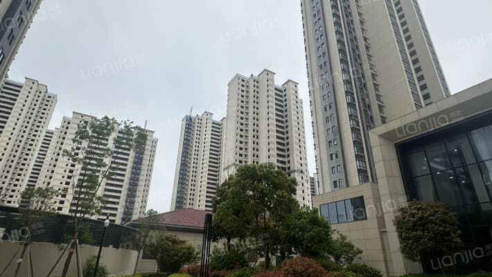 华耀首府外景图