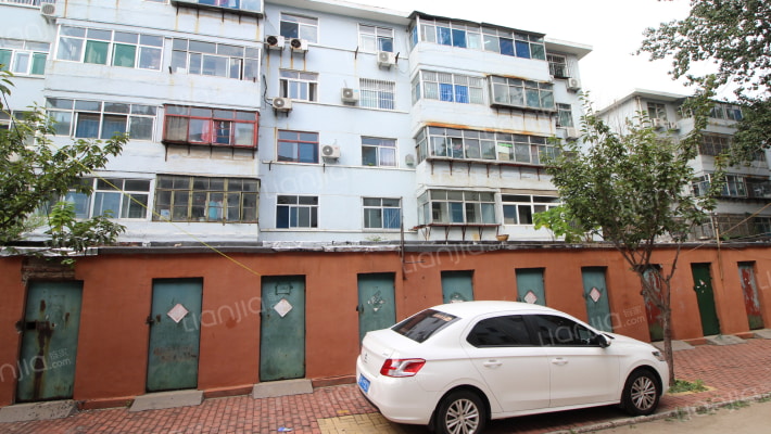 张面河小区外景图