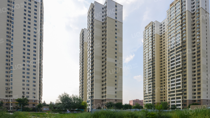 秀川润园外景图